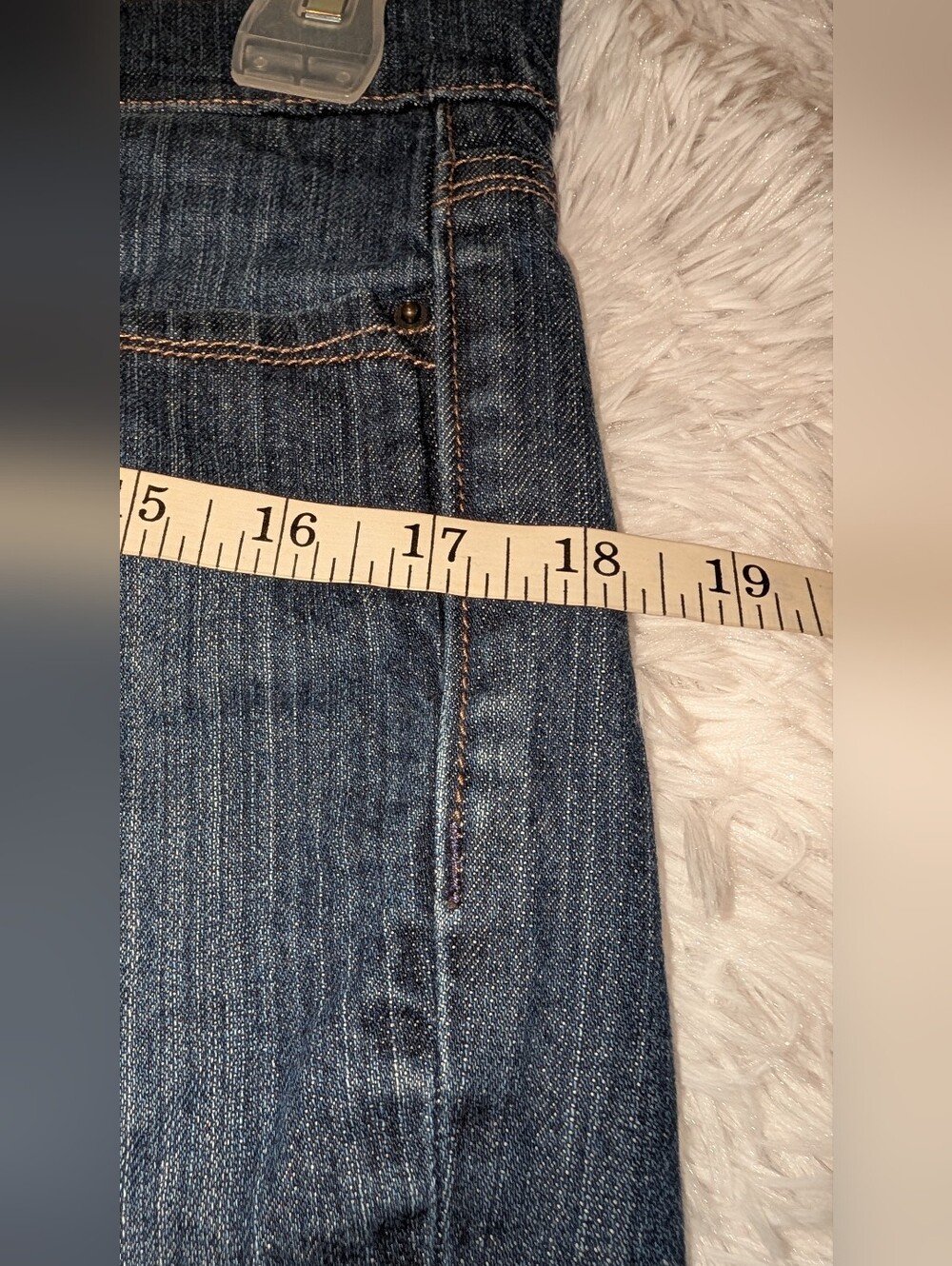Old Navy Mid-Rise Dark Blue Denim Crop Bermuda Jeans VGUC - Picture 7 of 10